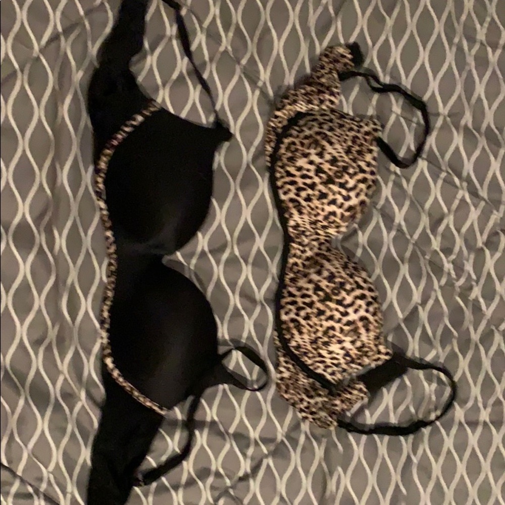 Victoria secret bras 32D